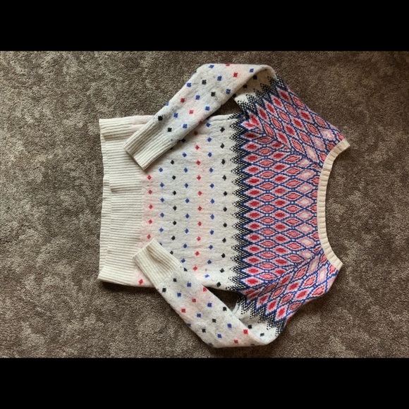 Sweater - Picture 2 of 6